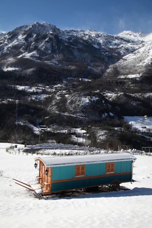 Roulottes Montagne Pyrenees Hotell Luz-Saint-Sauveur Eksteriør bilde